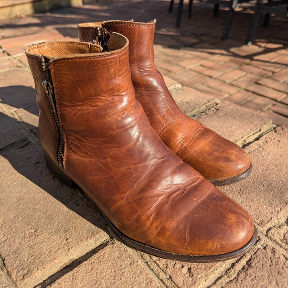 Frye Leather Chelsea Style Boots - Picture 2 of 8